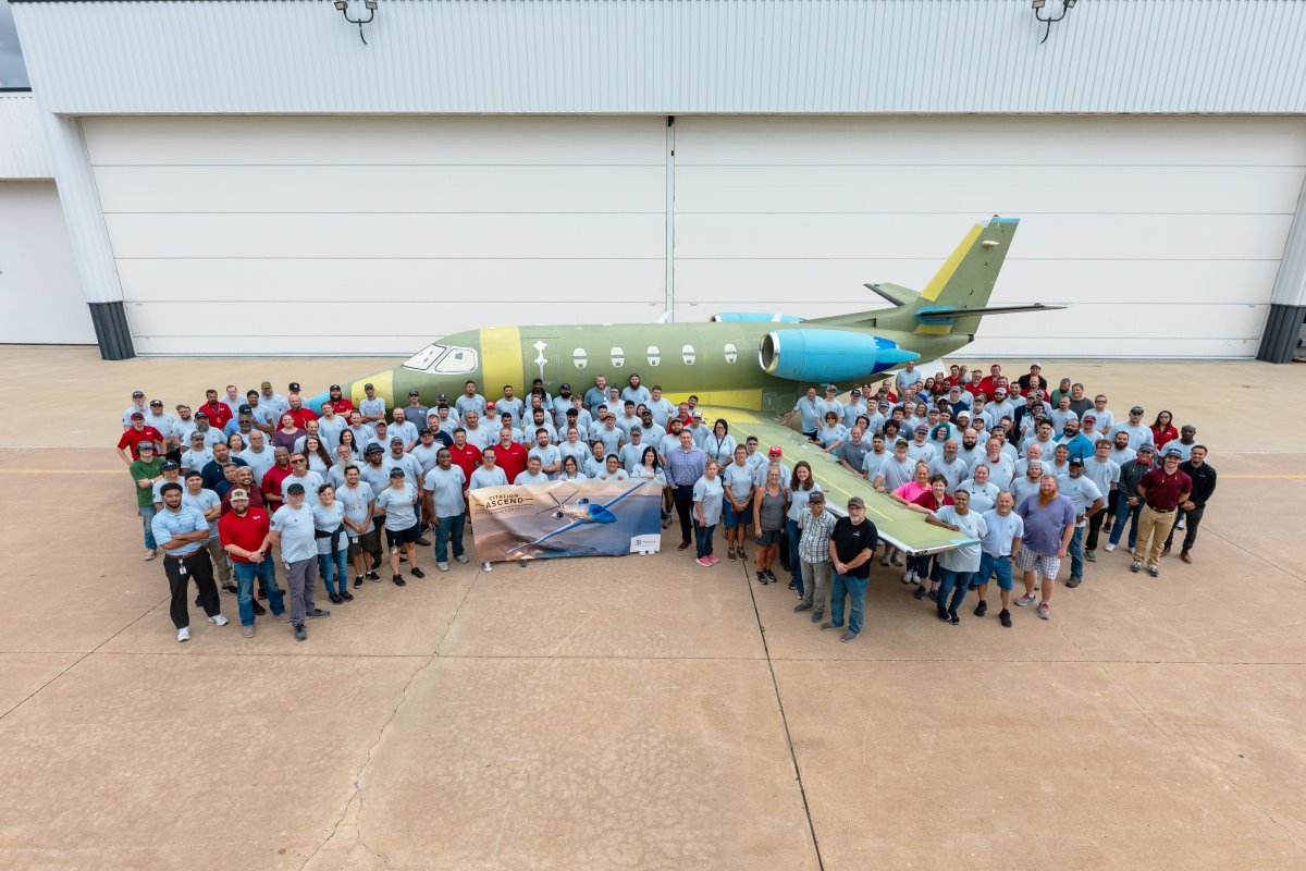Textron Aviation выкатывает первый серийный Ascend
