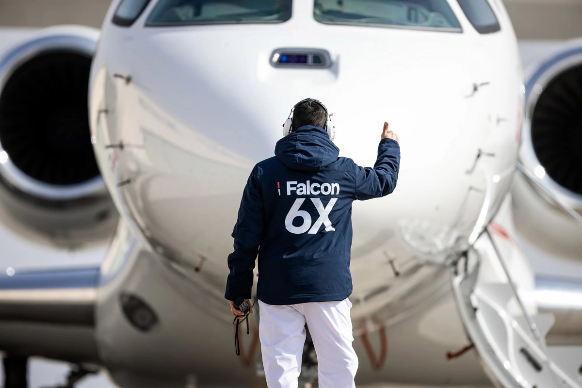 Falcon 6X   