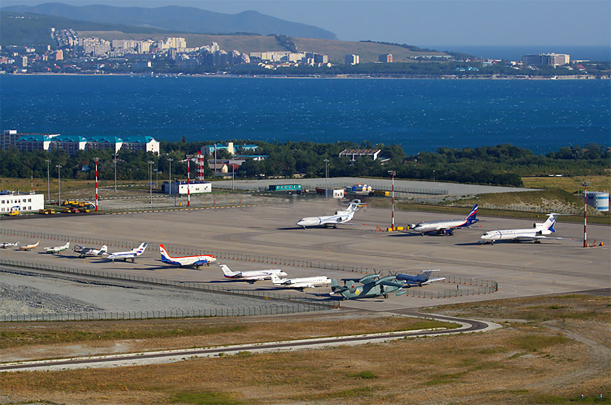 Аэропорт Геленджика планирует построить терминал для деловой авиации