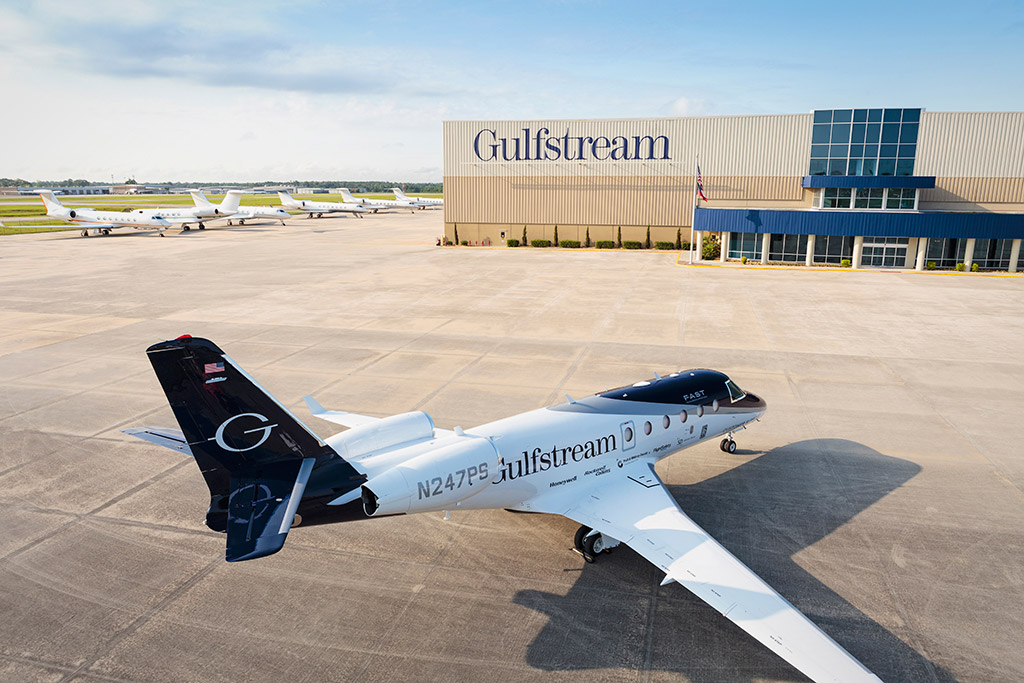  Gulfstream Aerospace        2021 