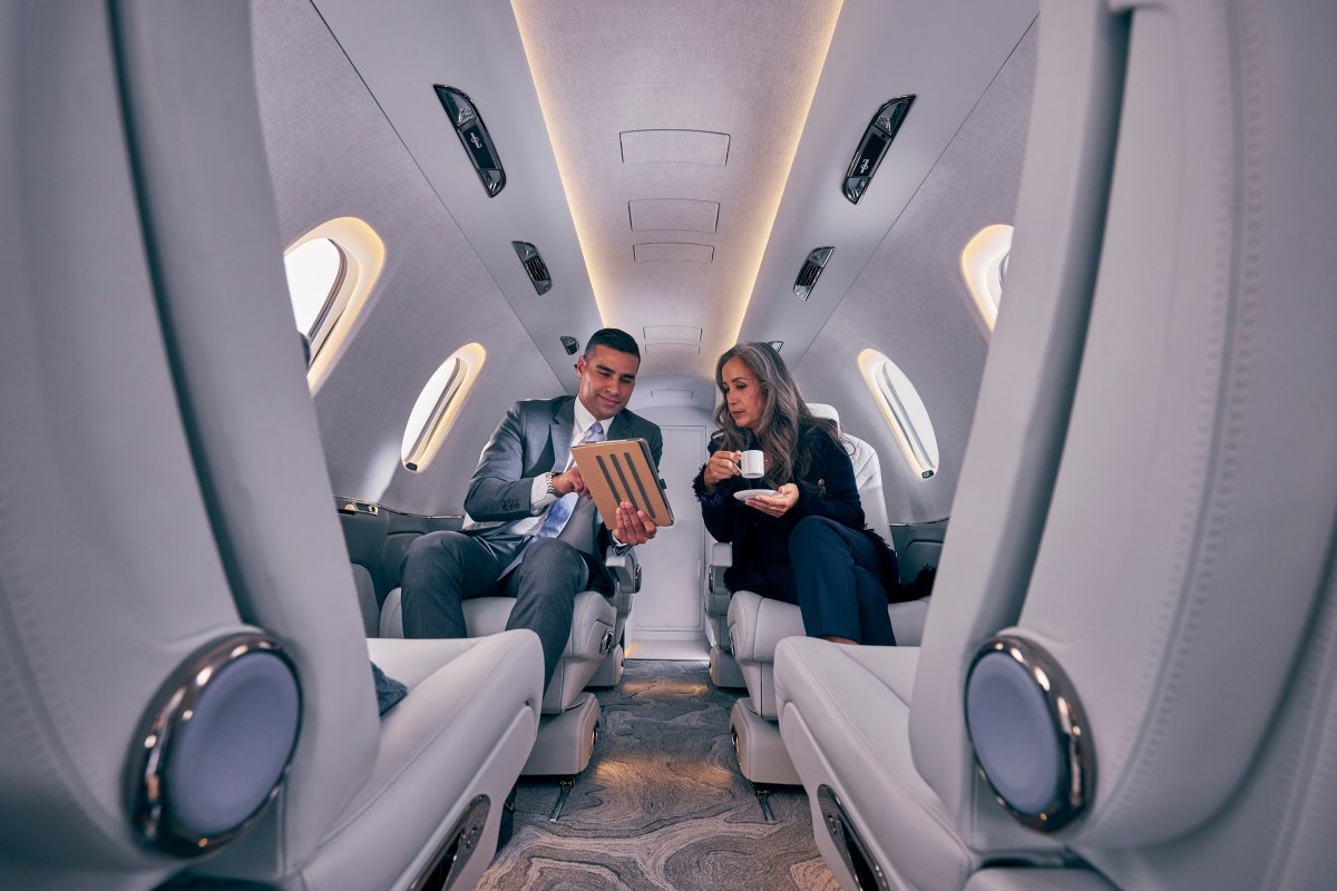 Textron     Gogo Galileo HDX
