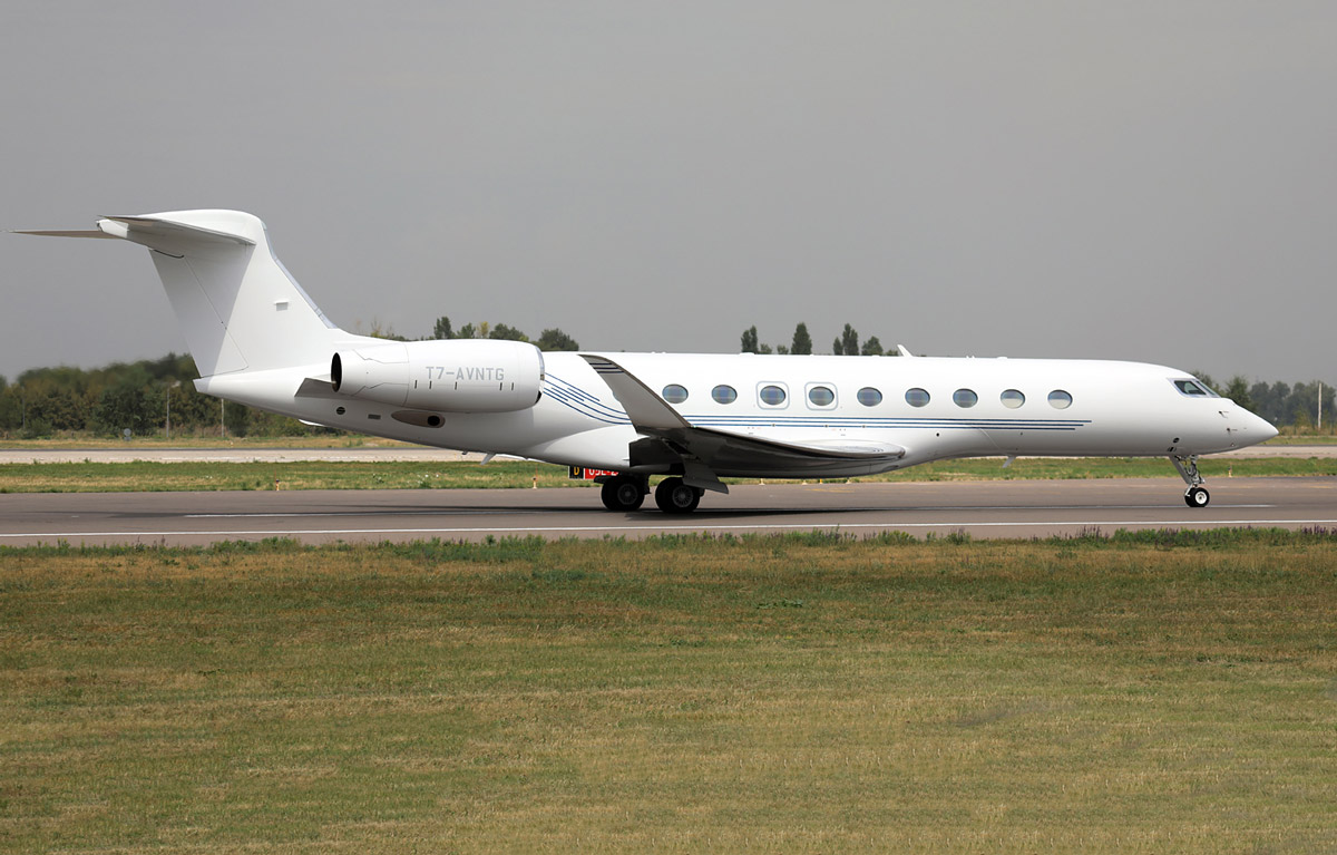 Elit'Avia       Gulfstream G700