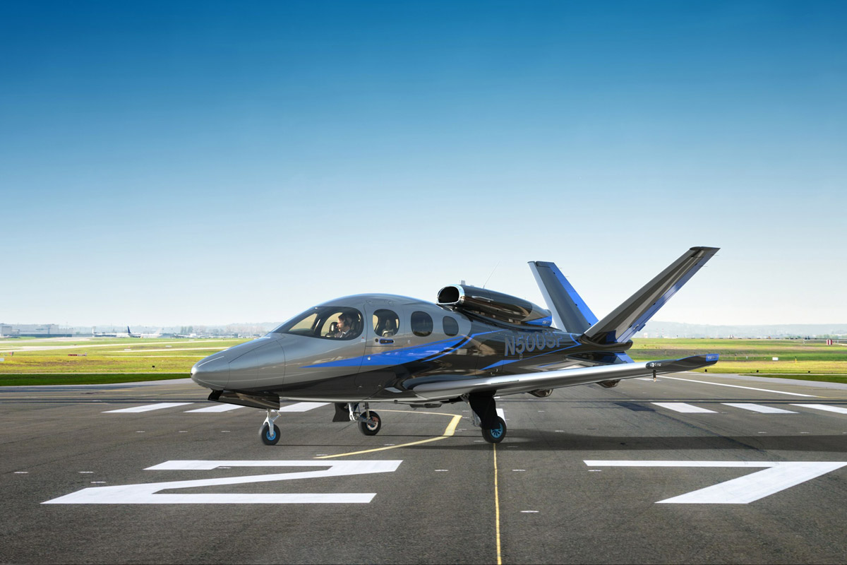 Cirrus Aircraft отмечает 500-ю поставку самолета Vision Jet