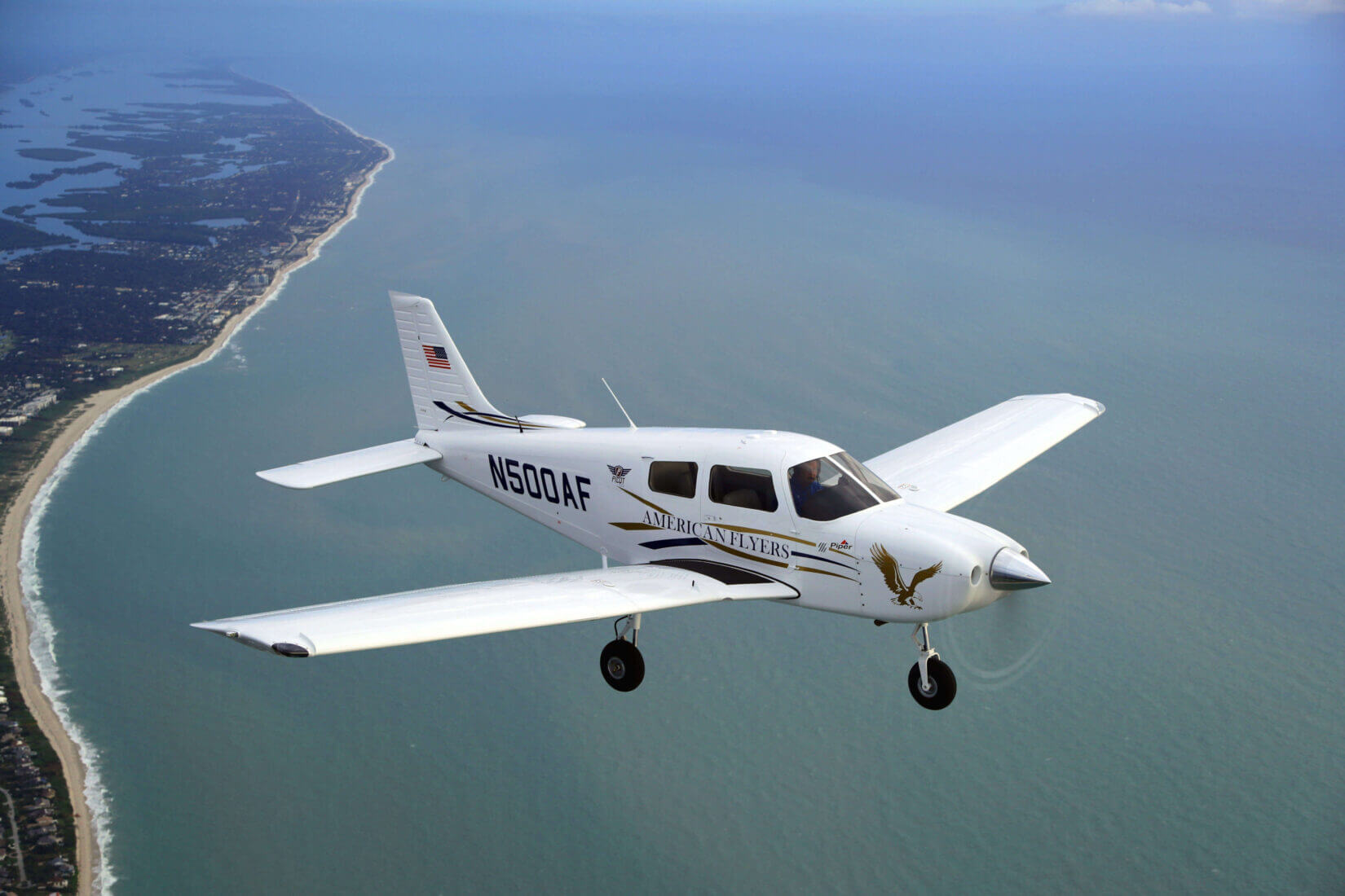 Piper Aircraft объявила о поставке сотого Pilot 100i
