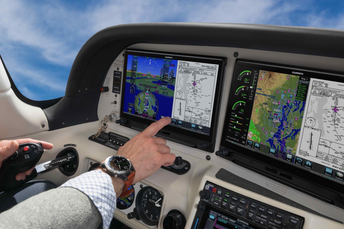 Garmin и Hughes сотрудничают в области визуальных заходов на посадку