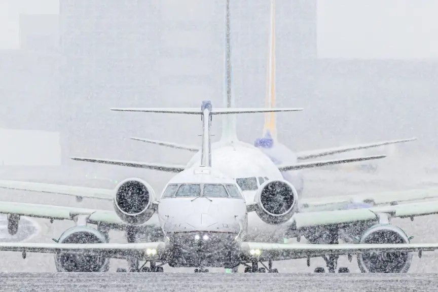 Зимний шторм в США снизил активность бизнес-джетов в мире на 1%