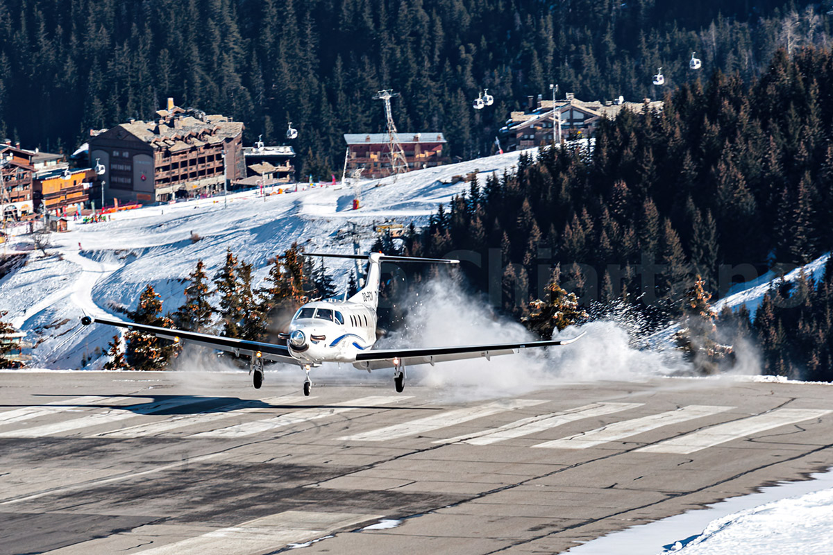 Courchevel Altiport      PC-12,    