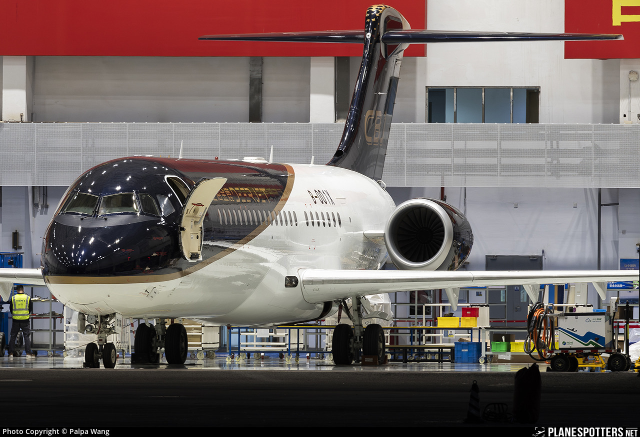 Comac поставил первый CBJ