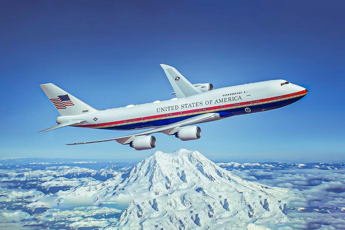 Новый комплекс связи Air Force One устареет ещё до начала эксплуатации