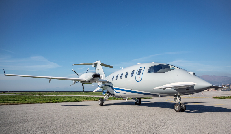 Piaggio   Avanti EVO    