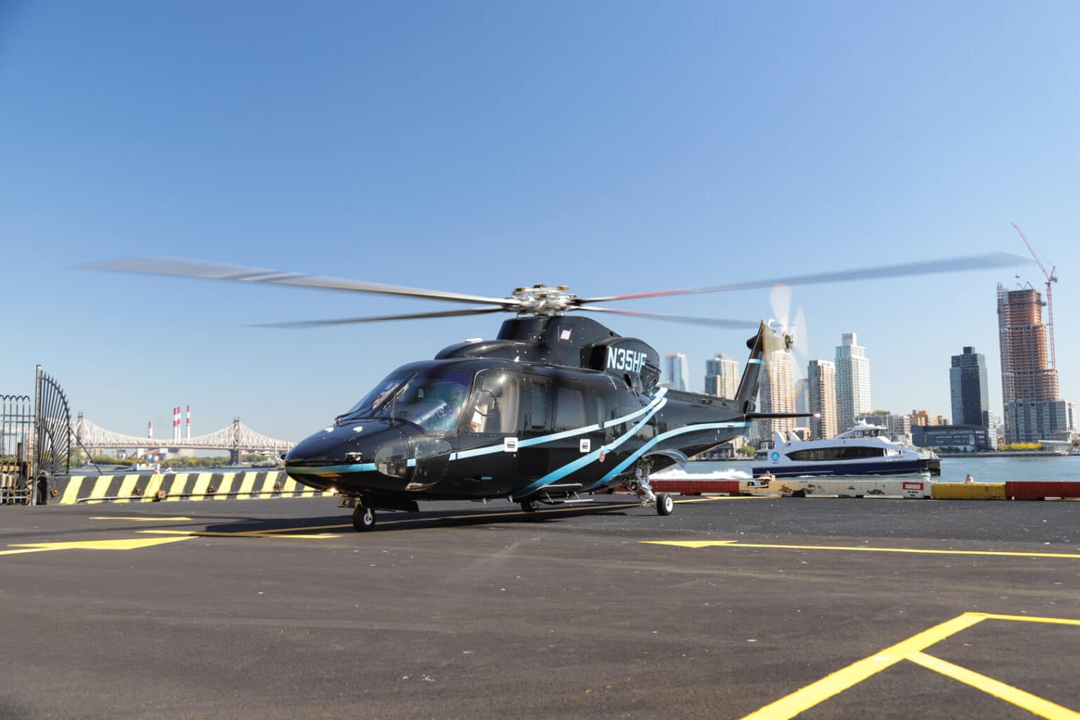 HeliFlite запускает в Великобритании чартерные перевозки на вертолётах S-76 
