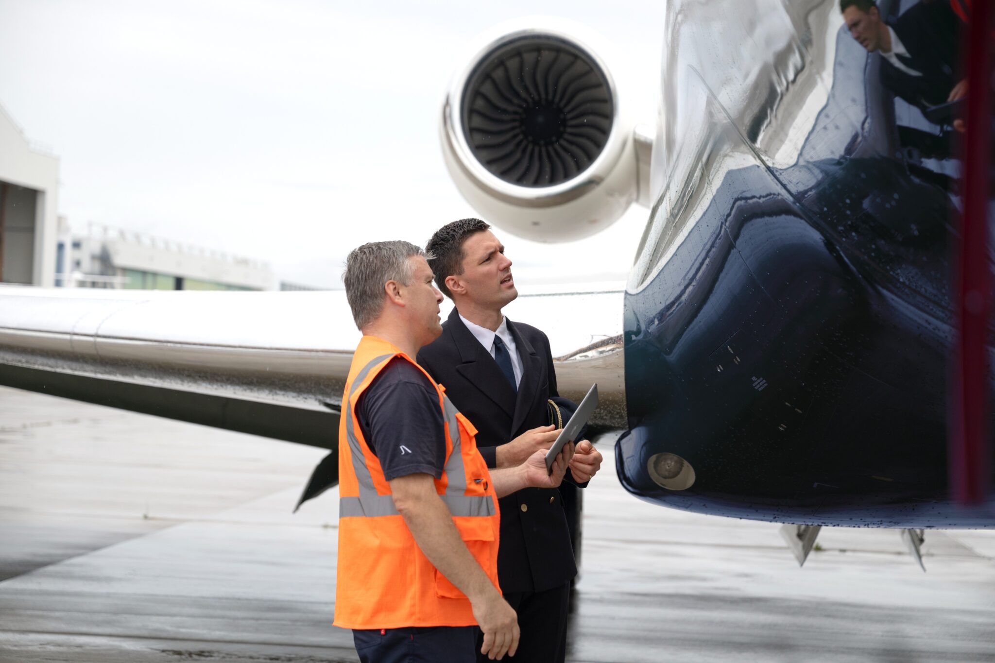 NBAA: по мере роста отрасли растут и зарплаты