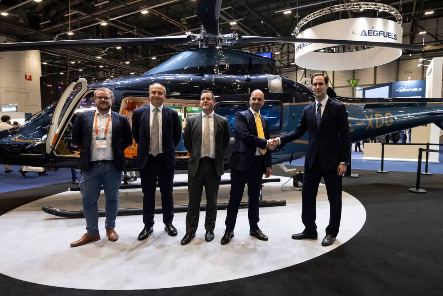 Sloane Helicopters заказала три вертолета AW109VIP