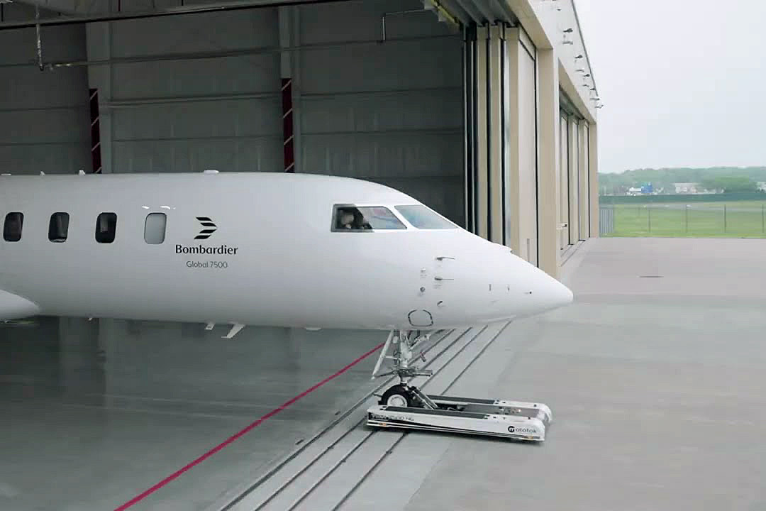 Искренняя благодарность: Барт Демоски из Bombardier благодарит команду за повышение рейтинга