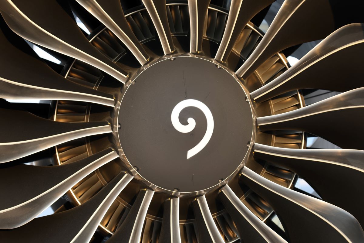 RoyalJet   LEAP    ACJ320neo