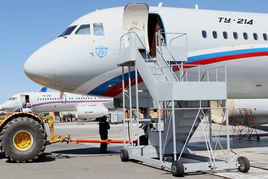 «Коммерсантъ» узнал о планах продажи Ту-214 из авиапарка президента