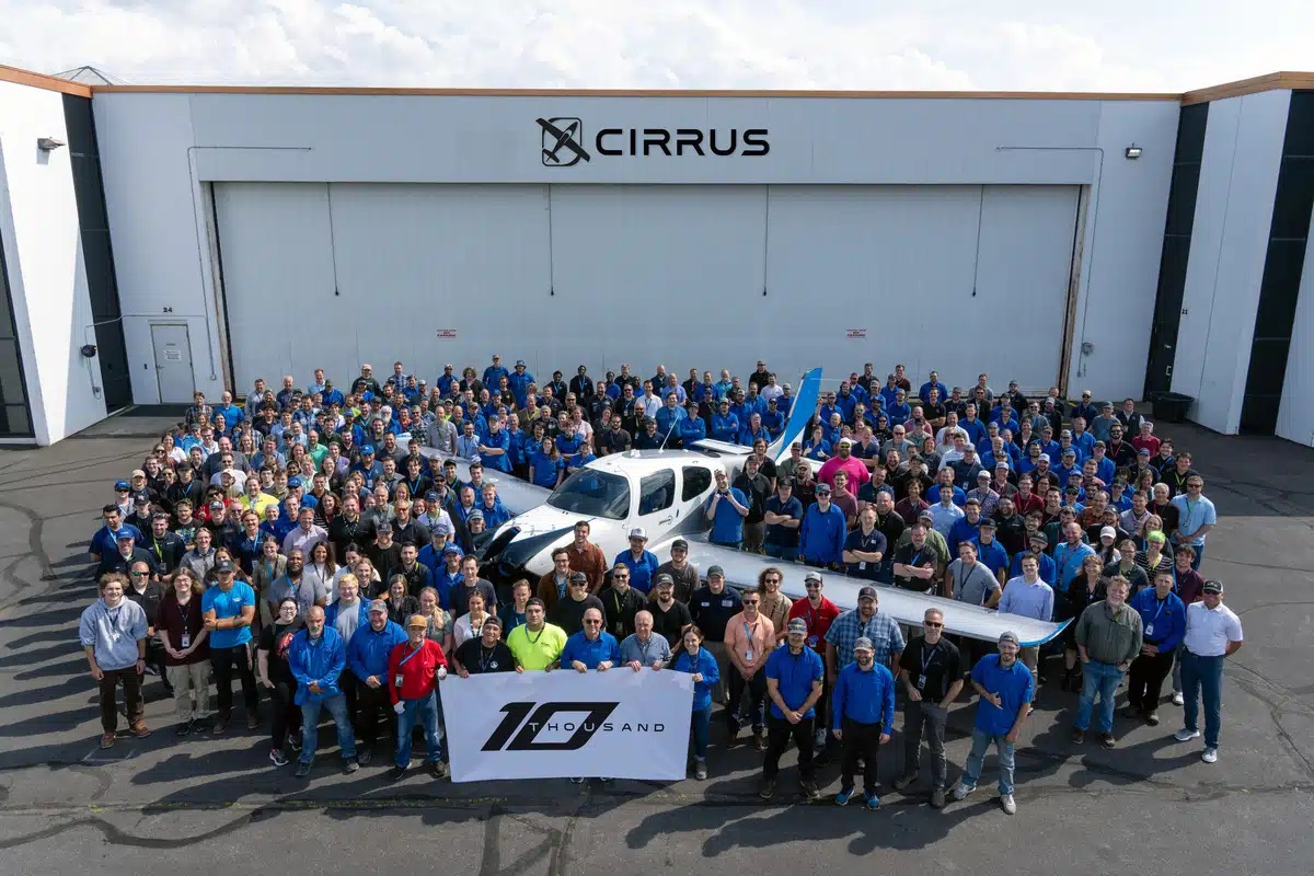 Cirrus      SR   10000-  