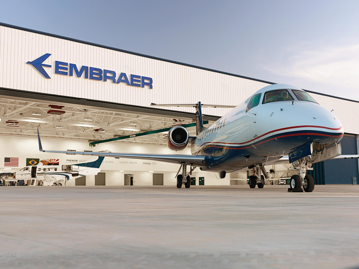 В 2023 году поставки Embraer увеличились на 13%