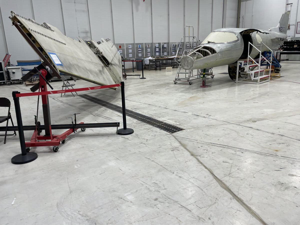 В США продолжается восстановление старейшего бизнес-джета Learjet
