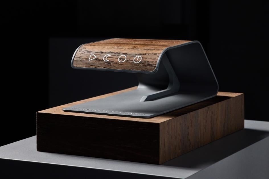 F/List расширяет ассортимент, предлагая отделку для салонов вертолётов