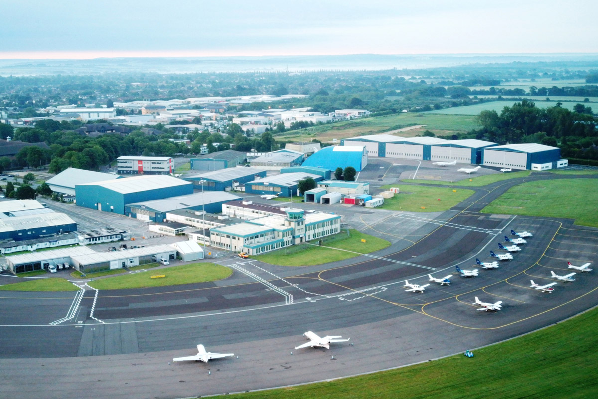 London Oxford Airport    