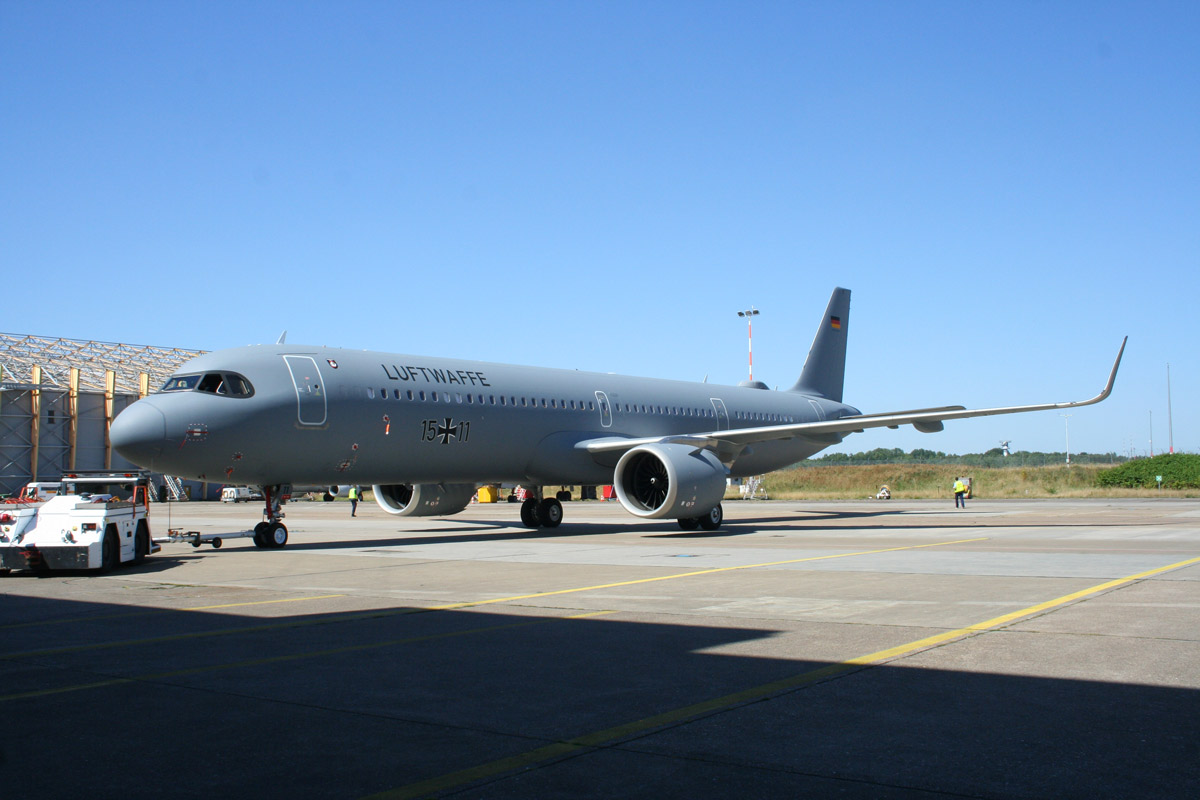 Lufthansa Technik   321  Luftwaffe