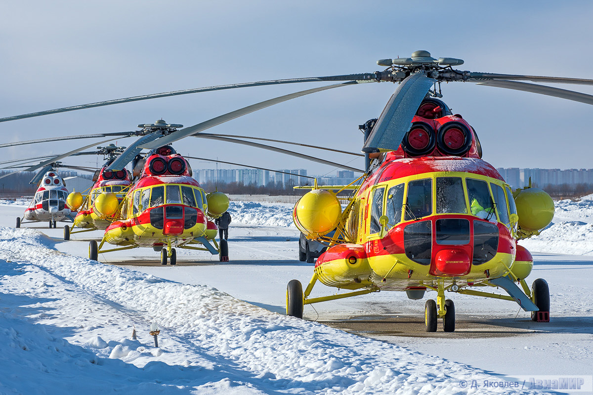 Ростех передал санитарной авиации четыре новых вертолета