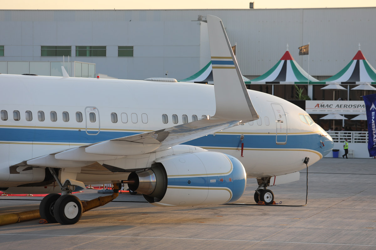 Royal Jet    Honeywell      Ka- 