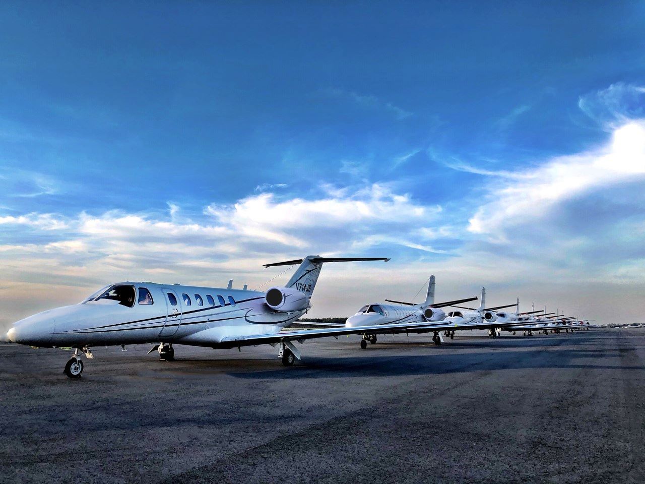 flyExclusive    