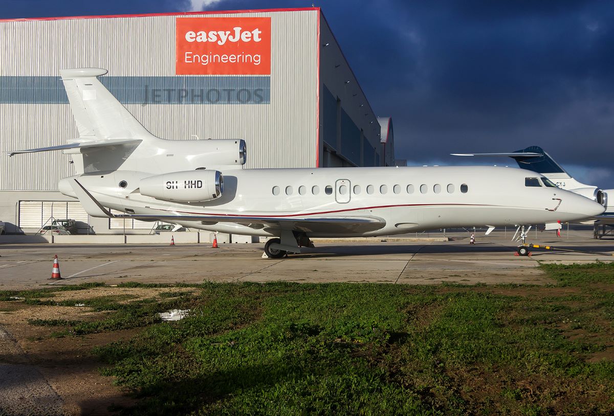 Elit'Avia     Falcon 7X