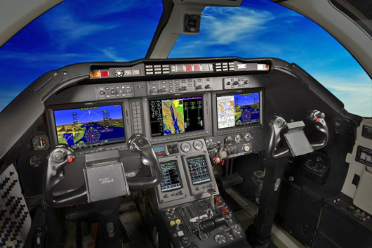 Garmin-G5000_Beechjet-400A.jpg